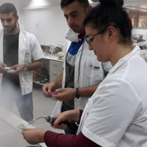 הכשרת טכנאי שיניים מוסמכים במכללת אורט סינגאלובסקי