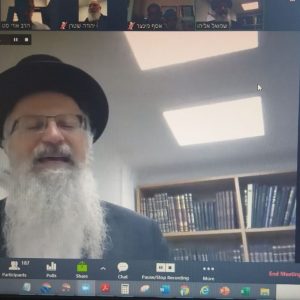 “הן אל כביר לא ימאס תפילת רבים” – תלמידי אורט אלקנה בתפילה מרגשת