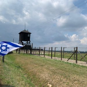 תלמידת אורט ערד, עדן ארץ קדושה גודין על המסע לפולין