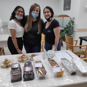 חג שבועות שמח מתלמידי אורט קרית מוצקין לדיירי בית האבות נהריים