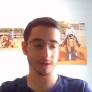 תלמיד אורט כרמים, הוזמן להציג את תכנית שומרי המסך בועדת לזכויות הילד בכנסת