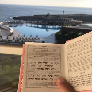 צילומיהם של תלמידי אורט עירוני ד’ במודיעין משתתפים בתחרות העדשה היהודית