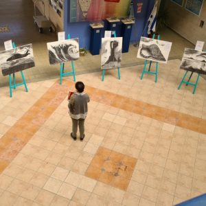 תערוכת ציורי הפחם של תלמידי אורט אפרידר באשקלון