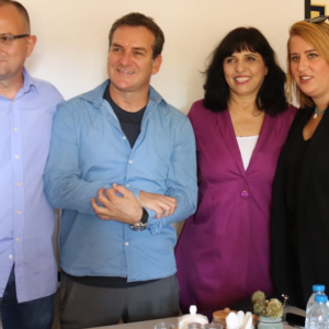 מגיש החדשות, דני קושמרו, במפגש עם תלמידי מגמת תקשורת באורט ערד