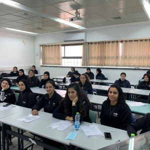 מכללת אורט הרמלין בנתניה מנגישה קורסים מקצועיים לתלמידות י”ב במגזר הערבי