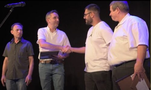 פרס מנכ”ל אורט לשני בוגרים מצטיינים בטקס הענקת דיפלומות במכללת אורט קריית ביאליק