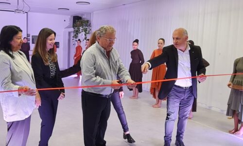 חברי דירקטוריון, המנכ”ל וחברי מטה הרשת, בביקור ב-3 מבתי הספר של אורט בקרית גת