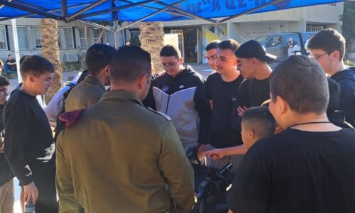 אורט רונסון אשקלון: תכנית תכל’ס לשילוב בוגרים במקצועות טכנולוגיים בצבא