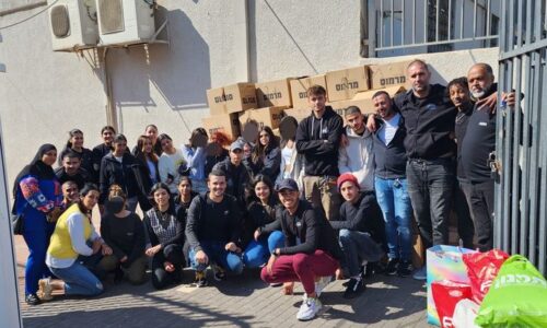 תלמידי מח”ט אורט עכו הובילו מבצע איסוף ציוד בכל ישובי האזור למען נפגעי האסון בטורקיה