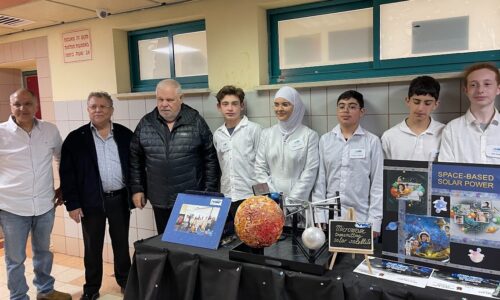 מנכ”ל הרשת וראש עיריית נוף הגליל בסיור בבתי הספר של אורט בעיר