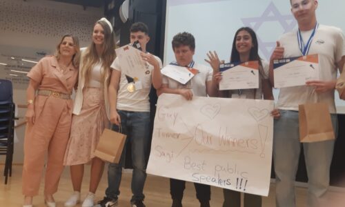 תלמידי אורט אפרידר באשקלון במקום הראשון ב- Debate – ASHKELON TALK