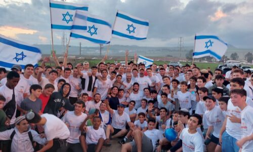 “הן בכל דור יקום הגיבור גואל העם” – תלמידי אורט במרוצי לפיד והנצחת סיפורי גבורה כהצדעה לחוסן הישראלי
