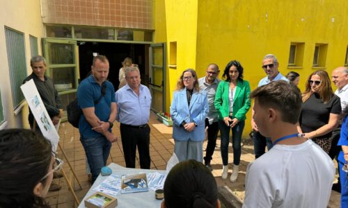 ביקור מנכ”ל ומטה רשת אורט בליווי הנהגת המועצה המקומית בבתי הספר של אורט בגן יבנה