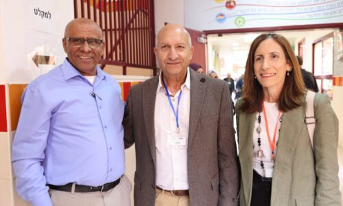 תימורה שירי, סמנכ”ל וראש מח”ת, בועידת החינוך בנווה מדבר: “להפוך את החינוך והשפה העברית לעוגן בקהילה”