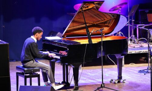 הפסנתרן המחונן מאורט שרת נוף הגליל, דחה זימון נחשק לתזמורת צה"ל לטובת שירות משמעותי